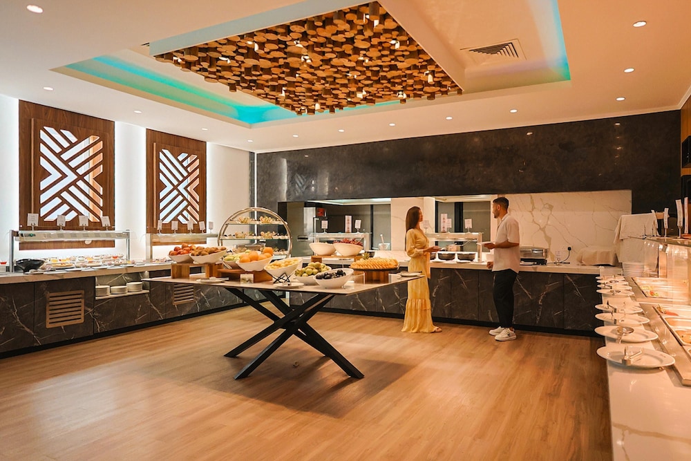 Cavo Maris Beach Hotel — Restaurant & bars in Protaras, Famagusta Region