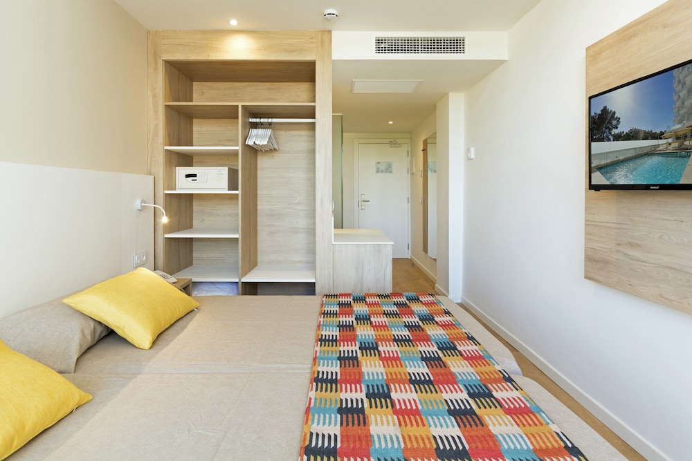 HSM Son Verí - Adults Only — Hotel rooms in Playa de Palma, Balearic Islands