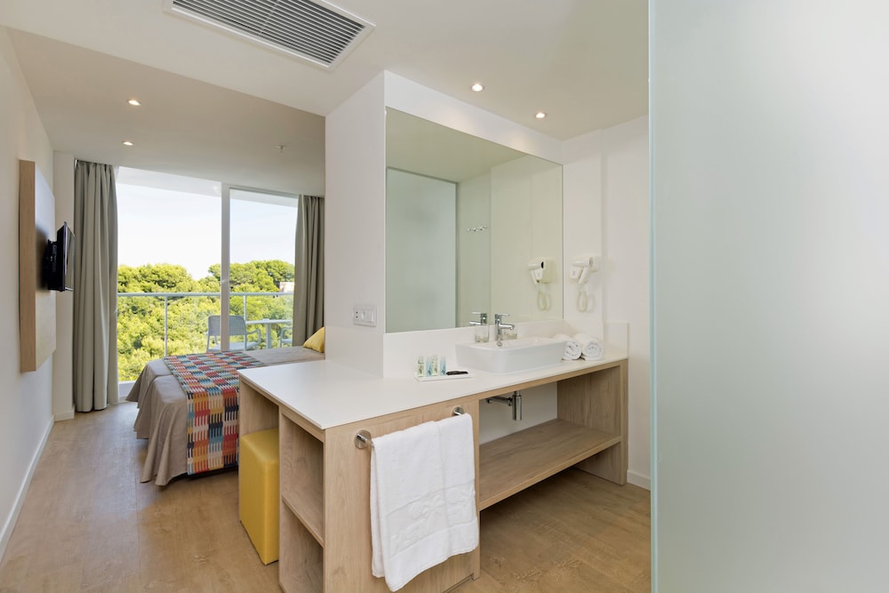 HSM Son Verí - Adults Only — Hotel rooms in Playa de Palma, Balearic Islands