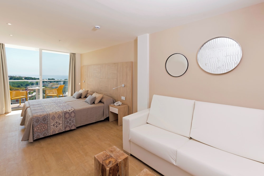 HSM Son Verí - Adults Only — Hotel rooms in Playa de Palma, Balearic Islands