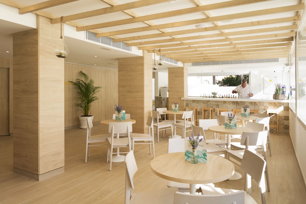 HSM Son Verí - Adults Only — Restaurant & bars in Playa de Palma, Balearic Islands