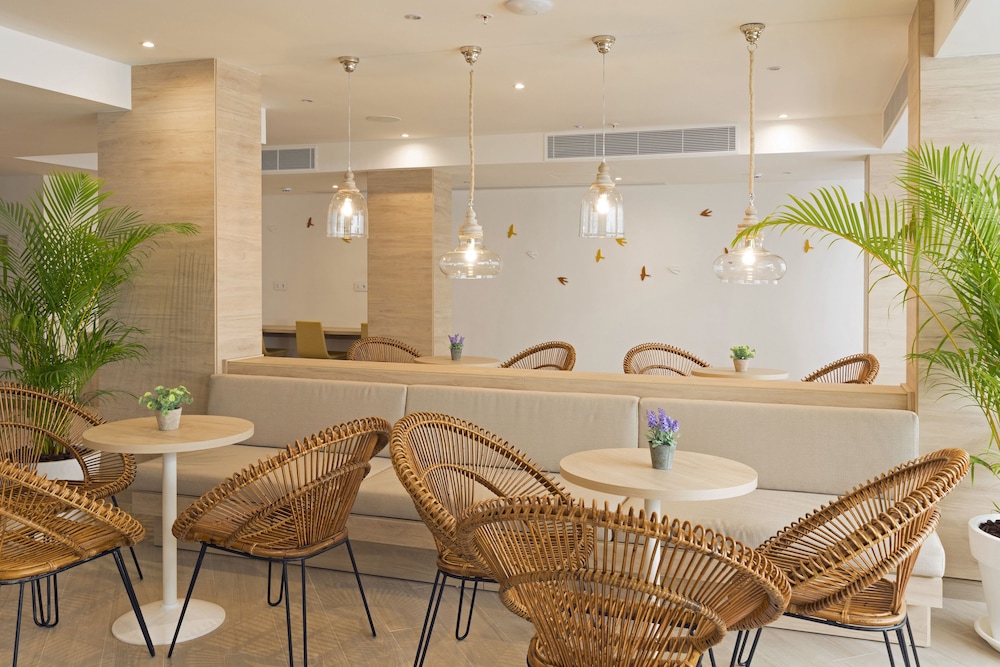 HSM Son Verí - Adults Only — Restaurant & bars in Playa de Palma, Balearic Islands