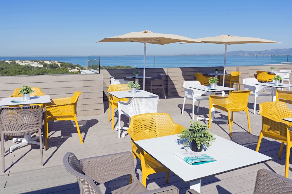 HSM Son Verí - Adults Only — Restaurant & bars in Playa de Palma, Balearic Islands