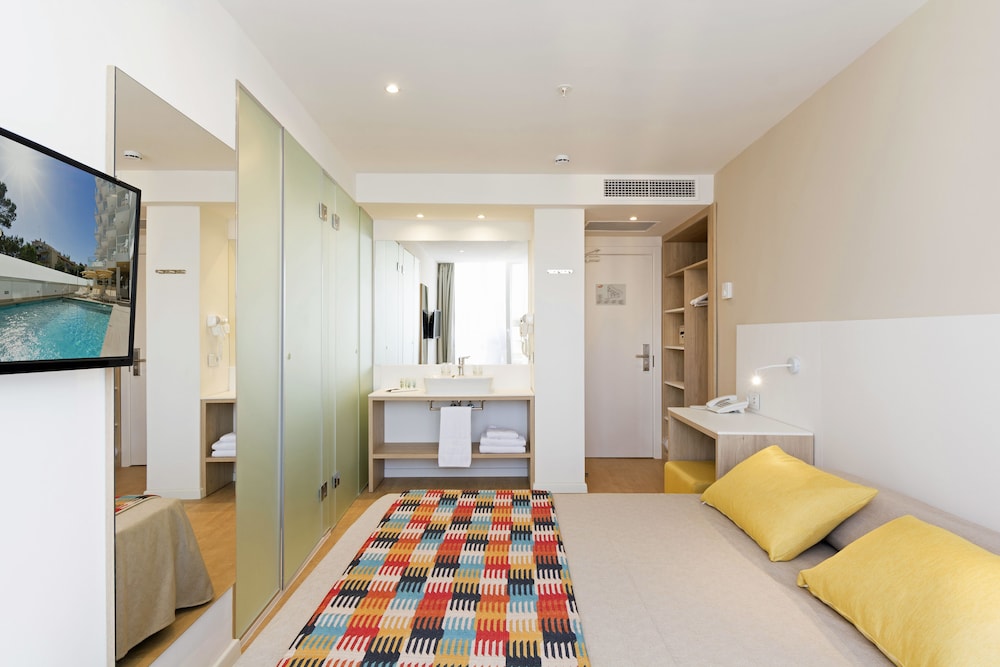 HSM Son Verí - Adults Only — Hotel rooms in Playa de Palma, Balearic Islands