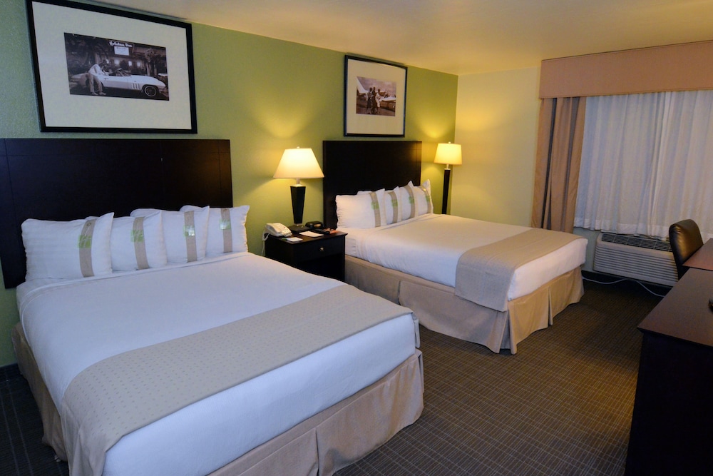 Holiday Inn Fort Myers - Downtown Area by IHG — Hotel rooms in Fort Myers, Florida
