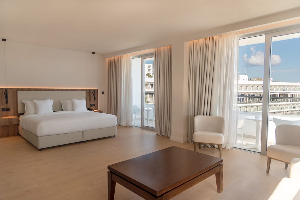 Grecian Sands Hotel — Hotel rooms in Ayia Napa, Famagusta Region