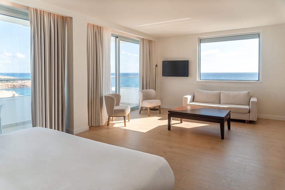 Grecian Sands Hotel — Hotel rooms in Ayia Napa, Famagusta Region