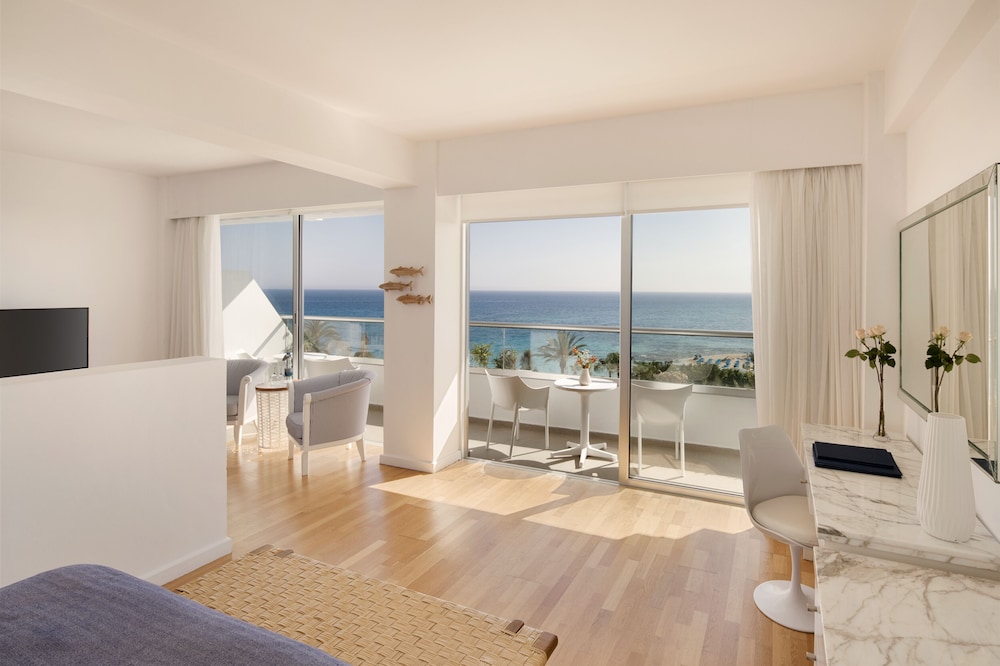 Grecian Sands Hotel — Hotel rooms in Ayia Napa, Famagusta Region
