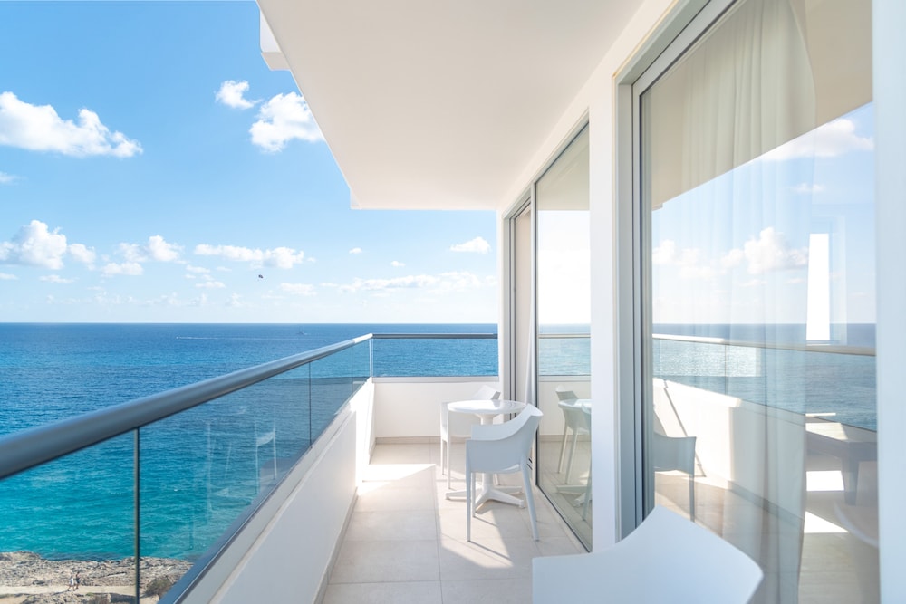 Grecian Sands Hotel — Hotel rooms in Ayia Napa, Famagusta Region