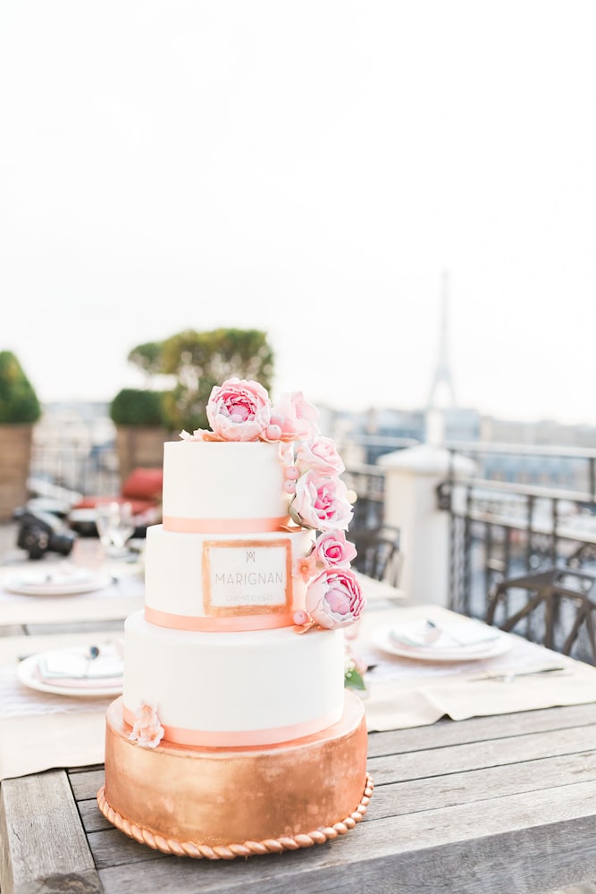 Hotel Marignan Champs - Elysées — Restaurant & bars in Paris, Ile-de-France