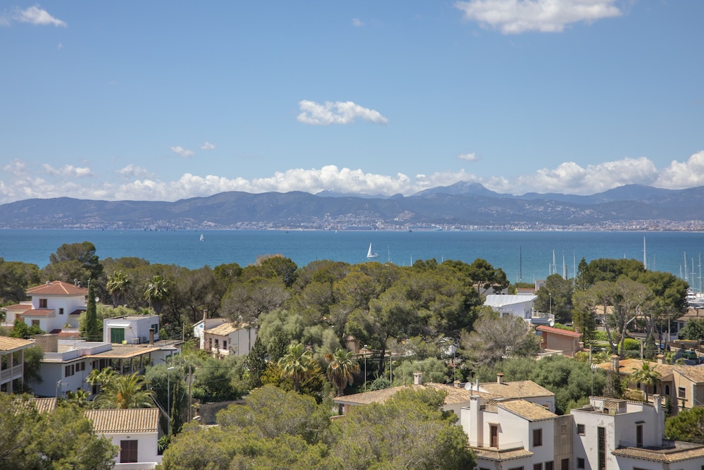 Ona Luna Park — Attractions in the area in Cala Blava, Balearic Islands