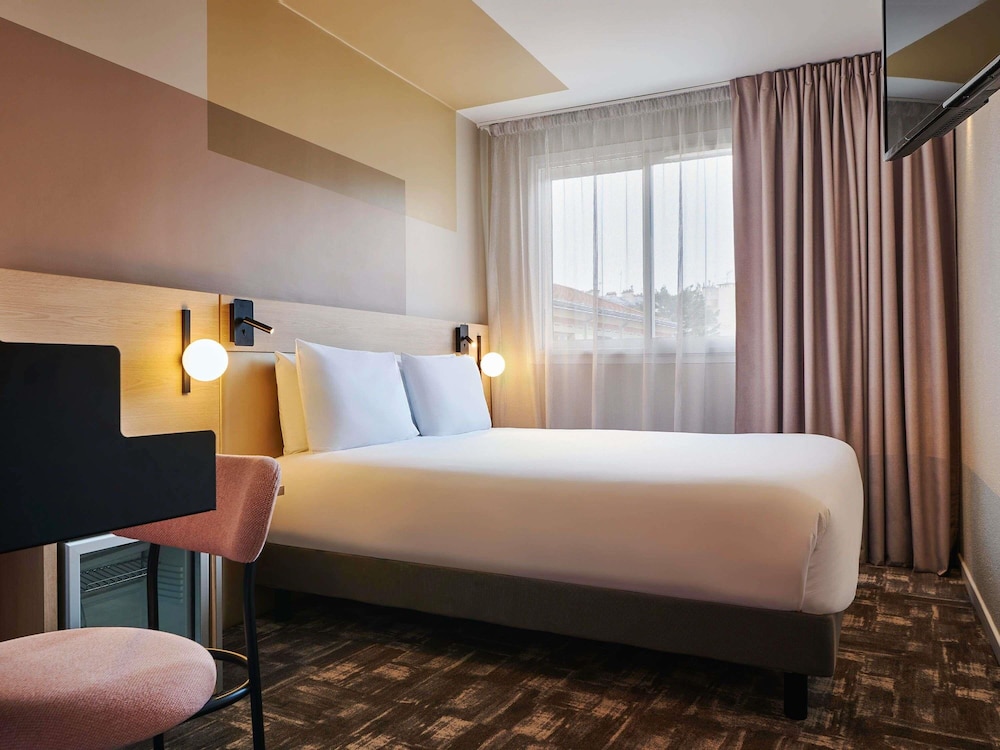 Hôtel Mercure Paris 15 Porte de Versailles — Hotel rooms in Paris, Ile-de-France