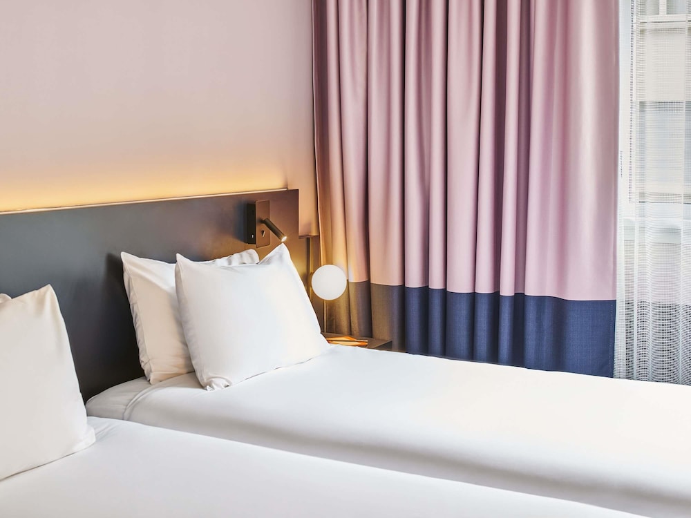 Hôtel Mercure Paris 15 Porte de Versailles — Hotel rooms in Paris, Ile-de-France