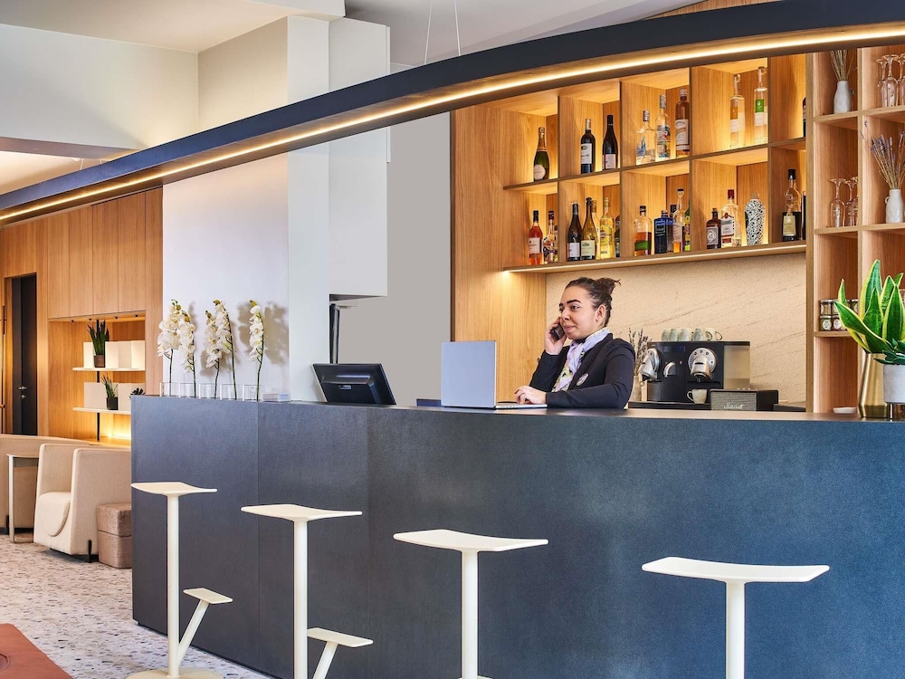 Hôtel Mercure Paris 15 Porte de Versailles — Restaurant & bars in Paris, Ile-de-France