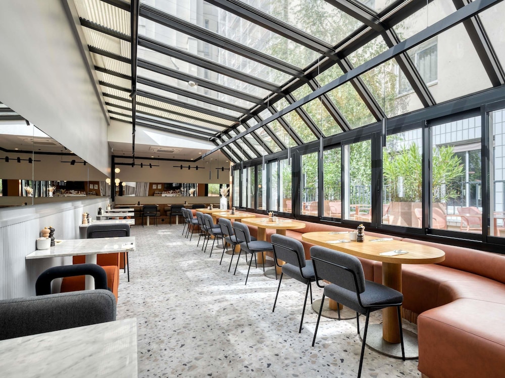 Hôtel Mercure Paris 15 Porte de Versailles — Restaurant & bars in Paris, Ile-de-France