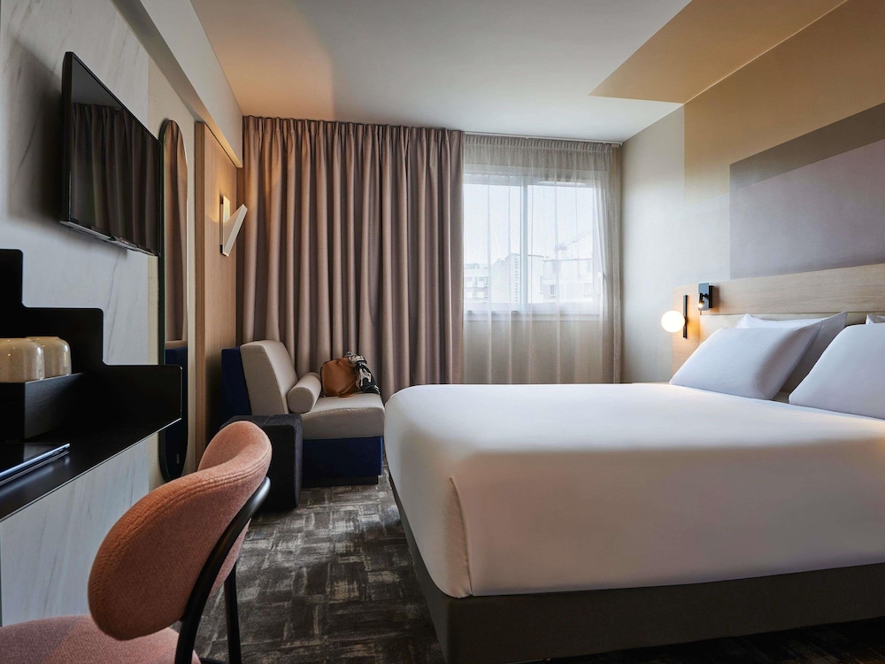 Hôtel Mercure Paris 15 Porte de Versailles — Hotel rooms in Paris, Ile-de-France