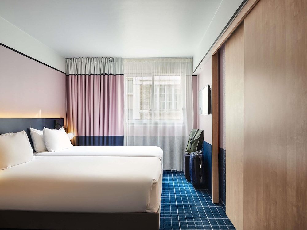 Hôtel Mercure Paris 15 Porte de Versailles — Hotel rooms in Paris, Ile-de-France