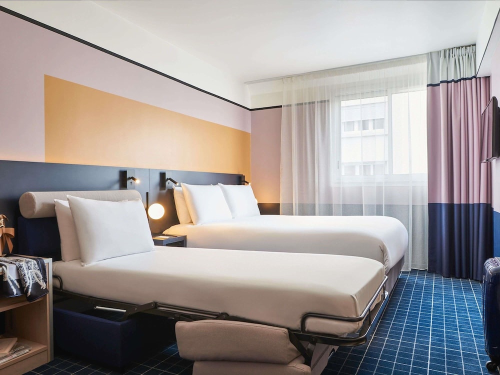 Hôtel Mercure Paris 15 Porte de Versailles — Hotel rooms in Paris, Ile-de-France