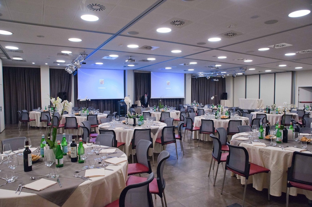 AS Hotel Limbiate Fiera — Restaurant & bars in Limbiate, Lombardy