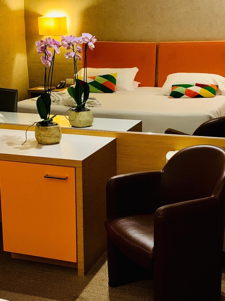 Hotel Blaise & Francis — Hotel rooms in Milan, Lombardy