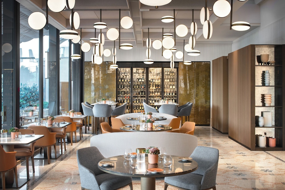 Four Seasons Hotel Milano — Restaurant & bars in Milan, Lombardy