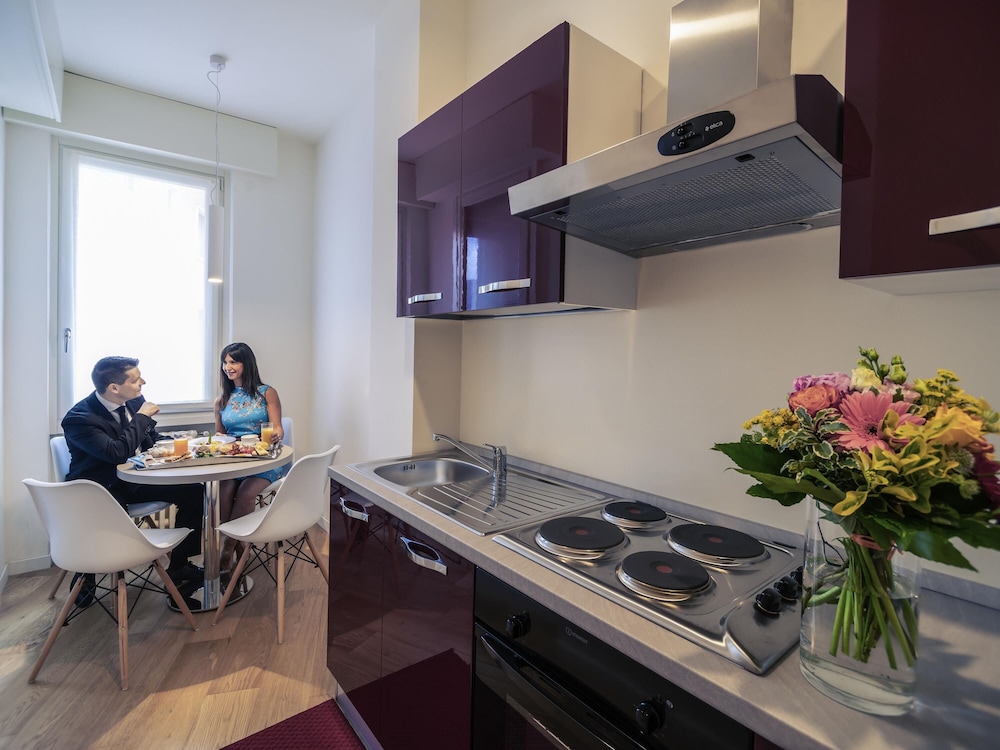 Mercure Milano Solari — Hotel rooms in Milan, Lombardy