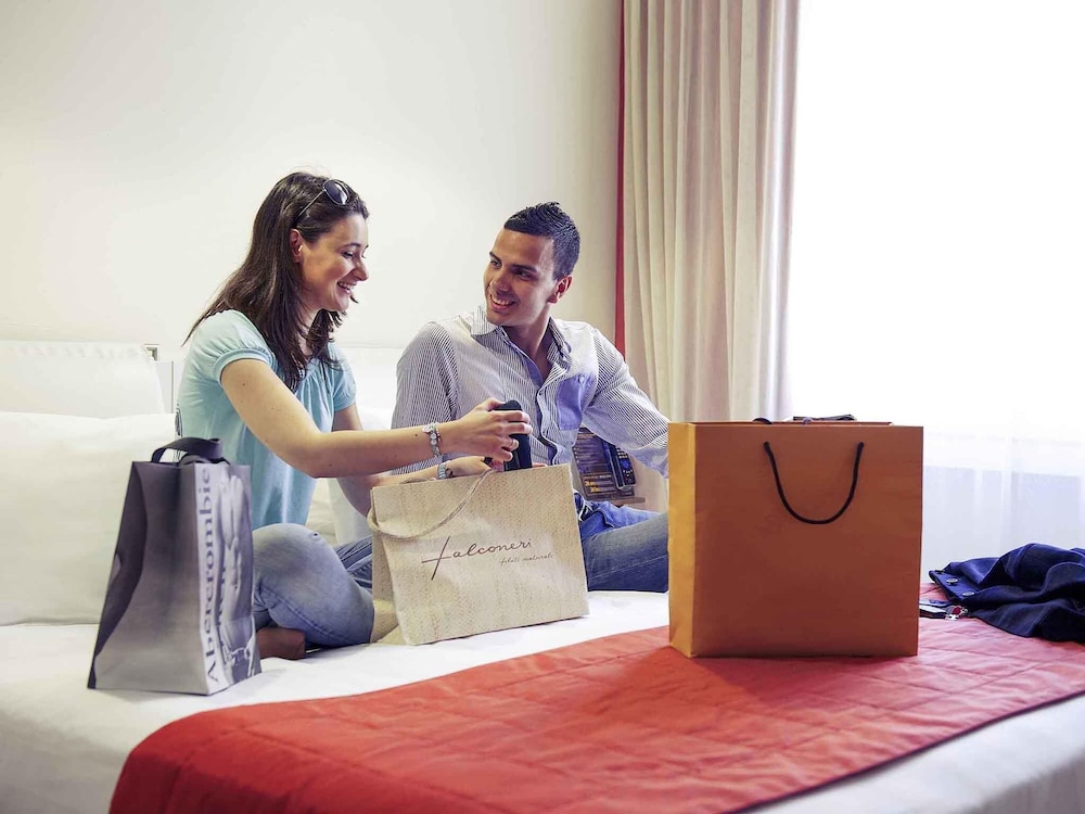Mercure Milano Solari — Hotel rooms in Milan, Lombardy