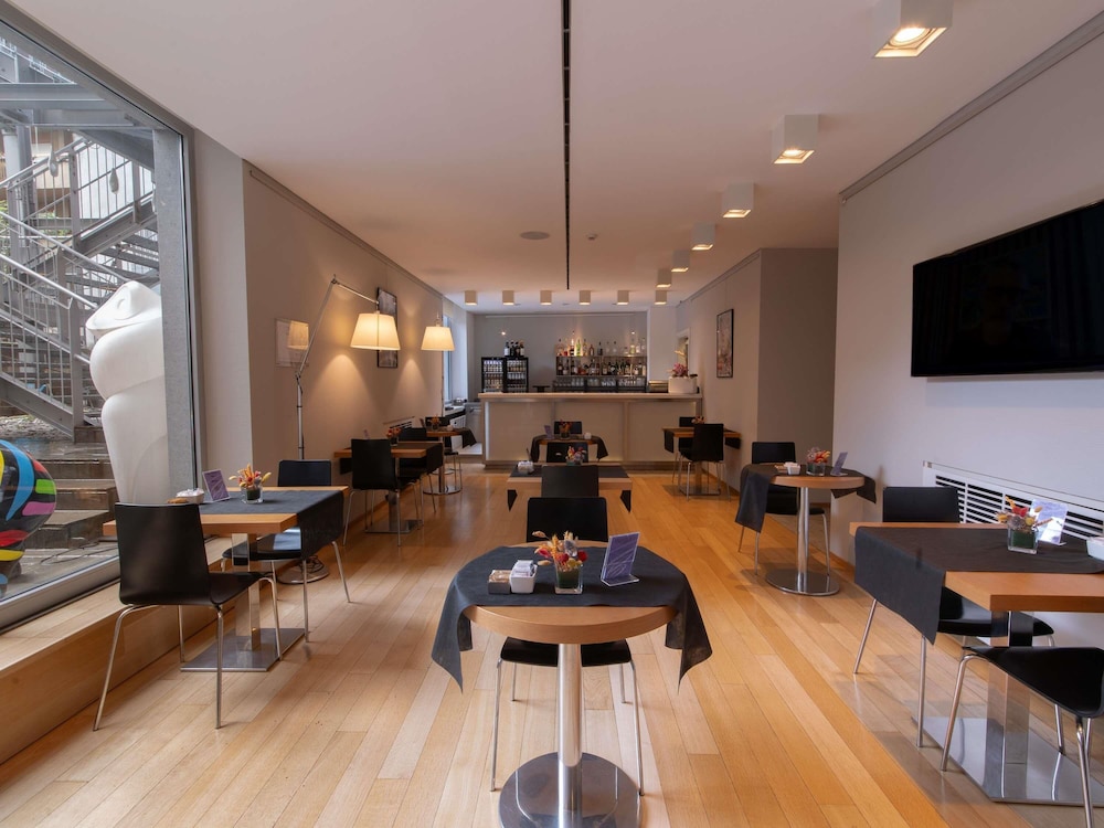 Mercure Milano Solari — Restaurant & bars in Milan, Lombardy