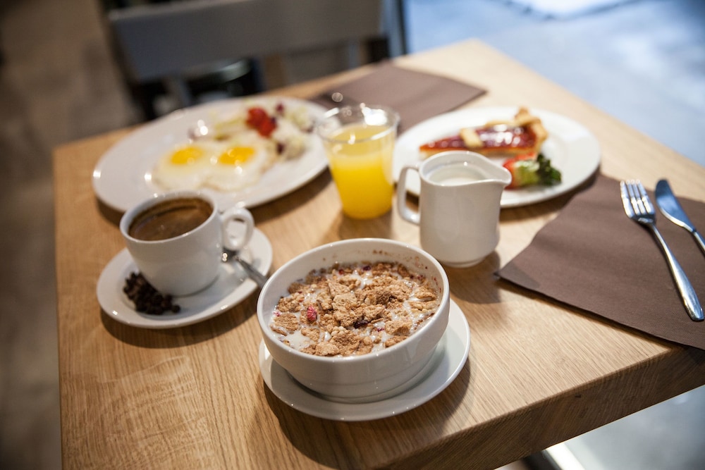 Spice Hotel Milano — Restaurant & bars in Milan, Lombardy