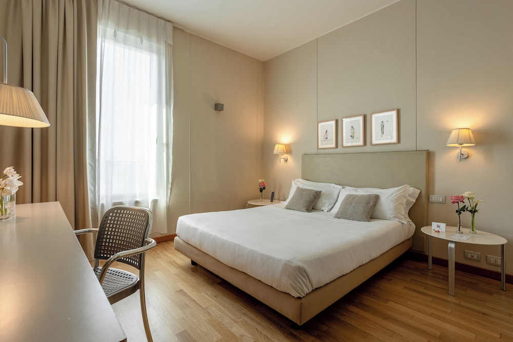 Cosmo Hotel Palace - zdjęcie 2