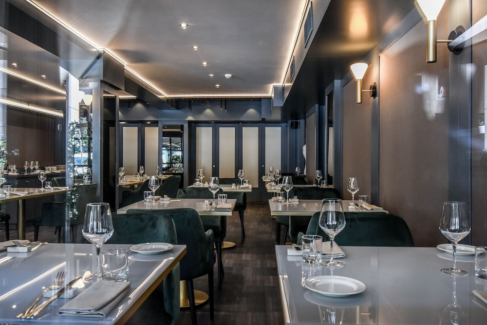 Sina De la Ville — Restaurant & bars in Milan, Lombardy
