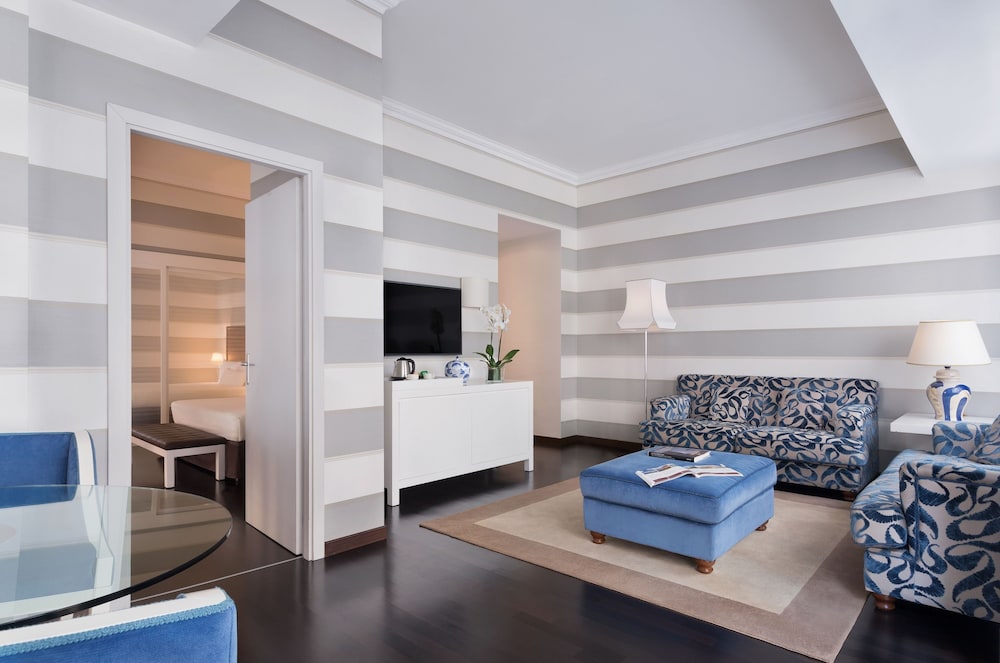 Sina De la Ville — Hotel rooms in Milan, Lombardy