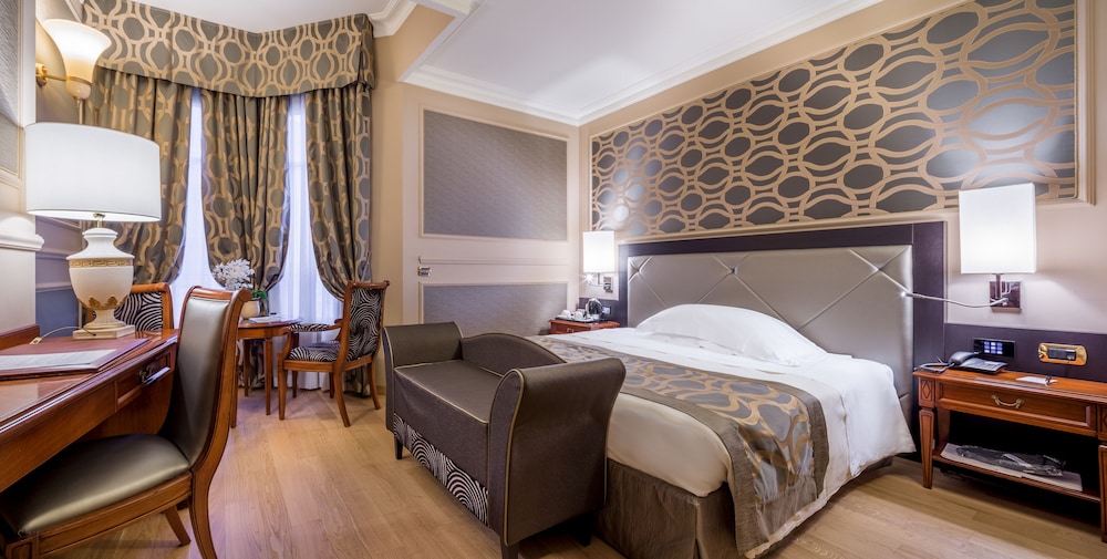 Grand Visconti Palace — Hotel rooms in Milan, Lombardy