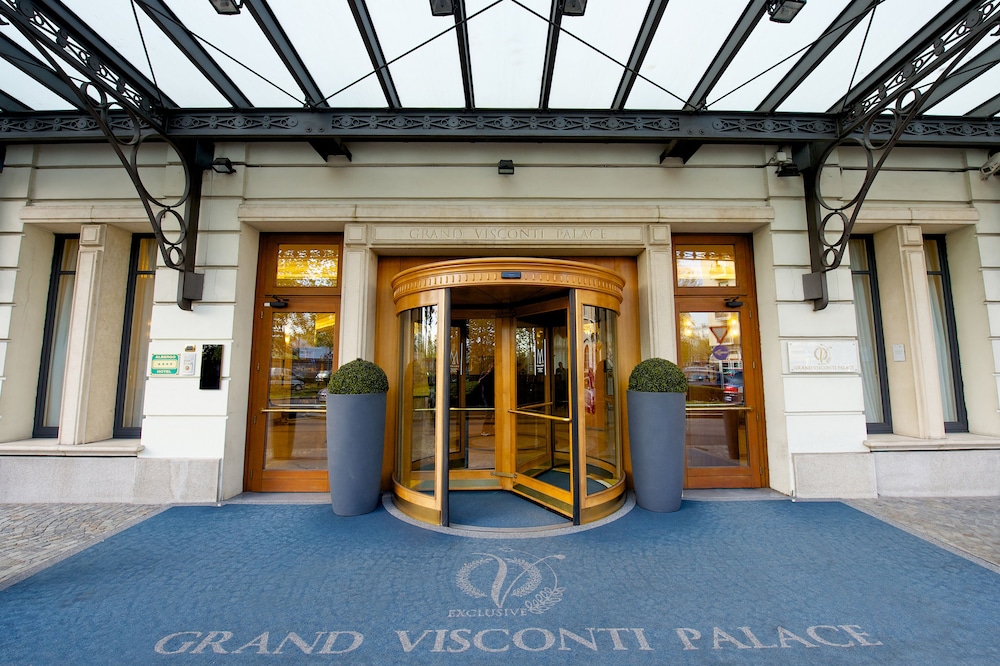 Grand Visconti Palace — Hotel building in Milan, Lombardy