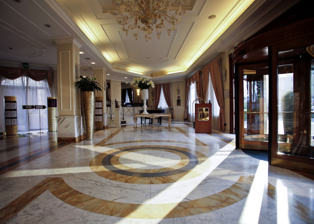 Grand Visconti Palace — Hotel building in Milan, Lombardy
