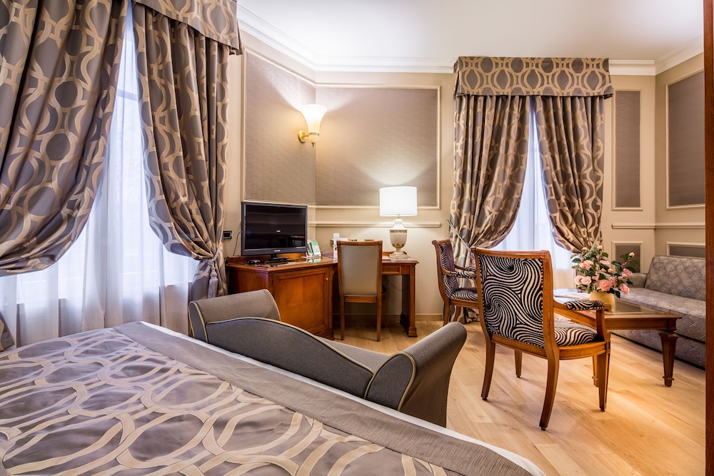 Grand Visconti Palace — Hotel rooms in Milan, Lombardy