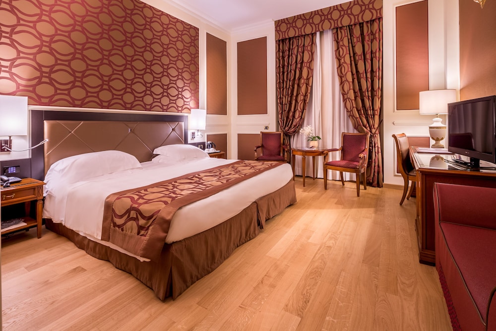 Grand Visconti Palace — Hotel rooms in Milan, Lombardy