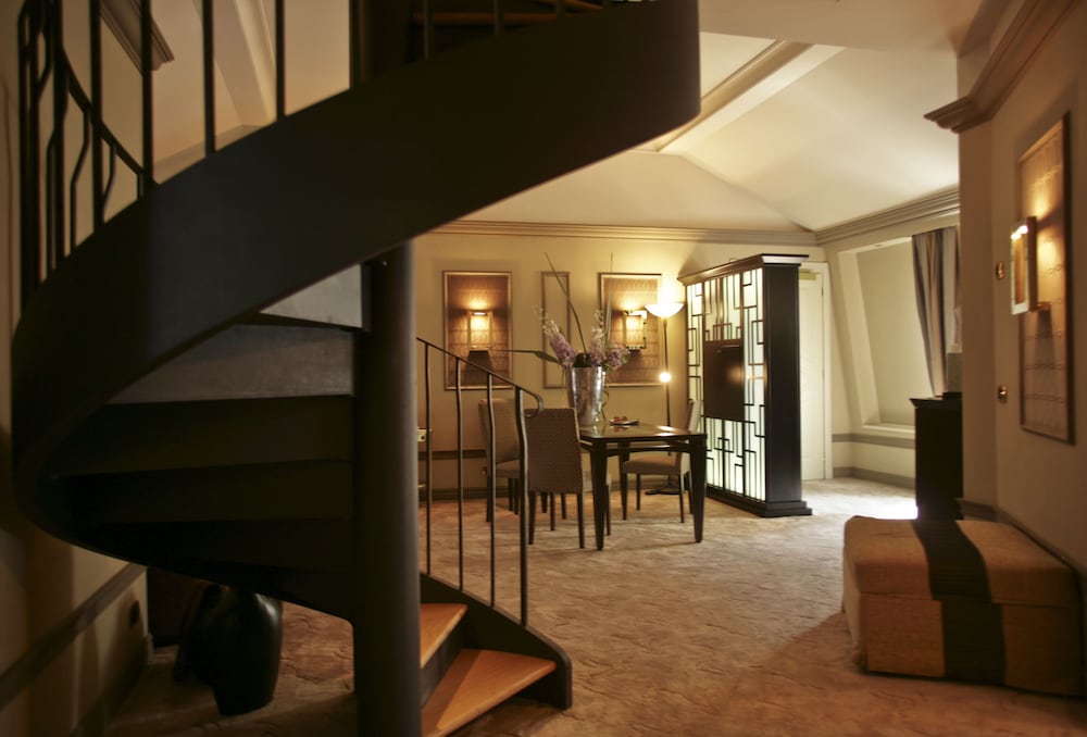 Grand Visconti Palace — Hotel rooms in Milan, Lombardy