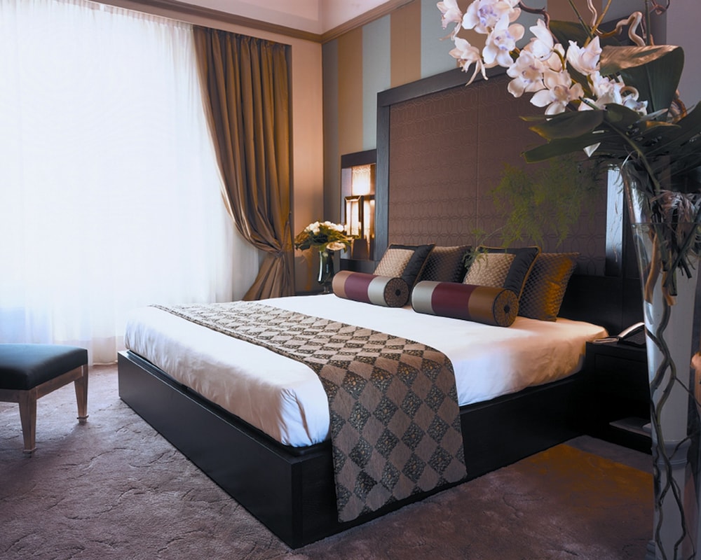 Grand Visconti Palace — Hotel rooms in Milan, Lombardy