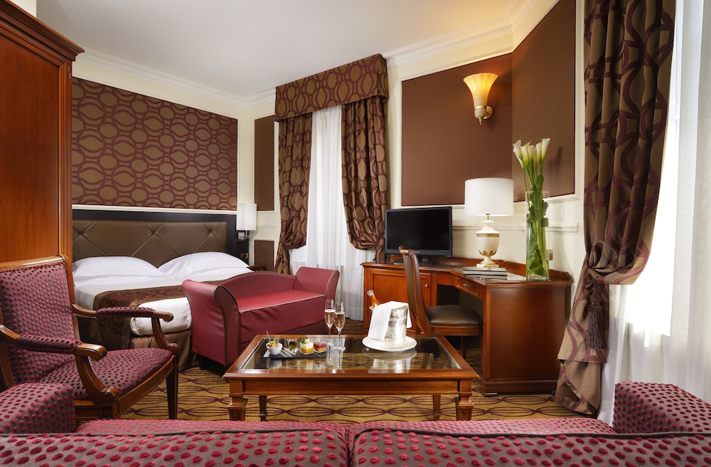 Grand Visconti Palace — Hotel rooms in Milan, Lombardy