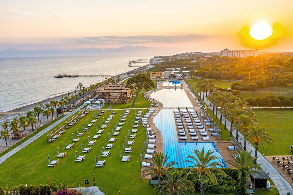 Club Privé By Rixos Belek - All Inclusive — Swimming pool in Belek