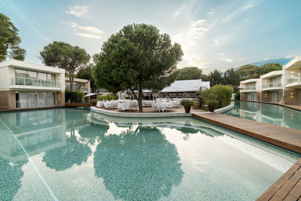 Club Privé By Rixos Belek - All Inclusive — Swimming pool in Belek