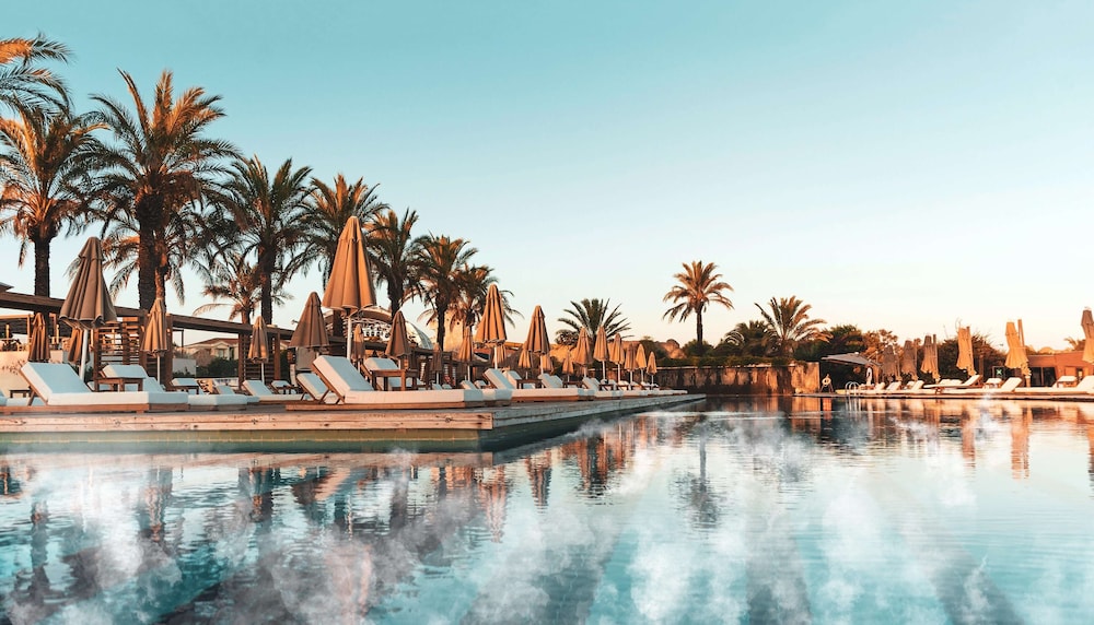 Club Privé By Rixos Belek - All Inclusive — Swimming pool in Belek