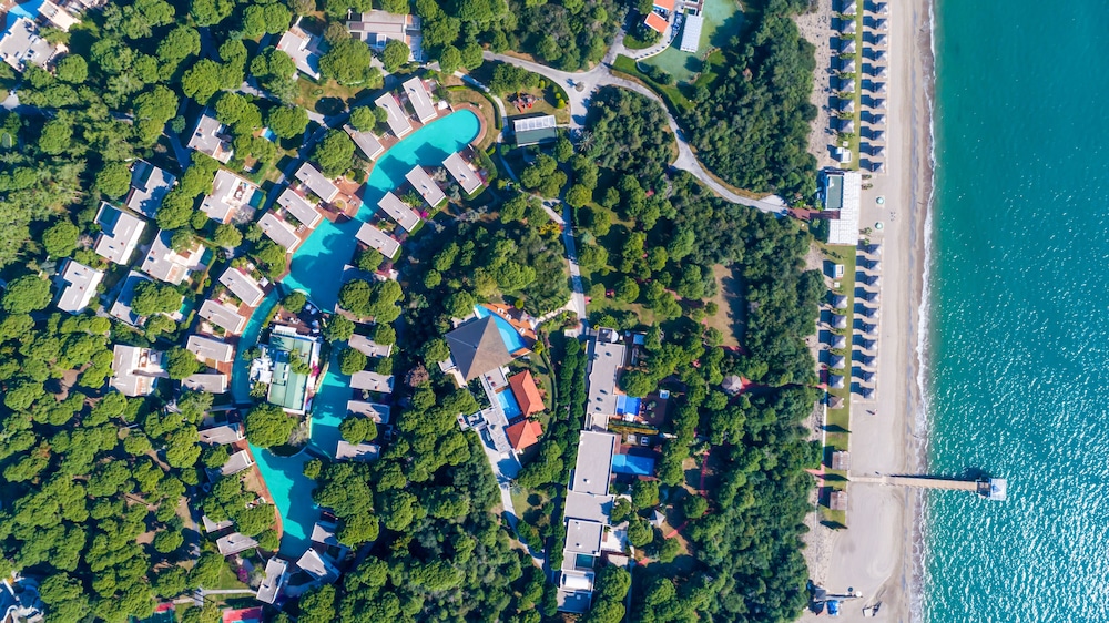 Club Privé By Rixos Belek - All Inclusive — Swimming pool in Belek