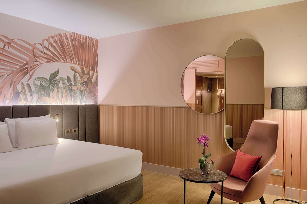 NH Collection Milano Touring — Hotel rooms in Milan, Lombardy