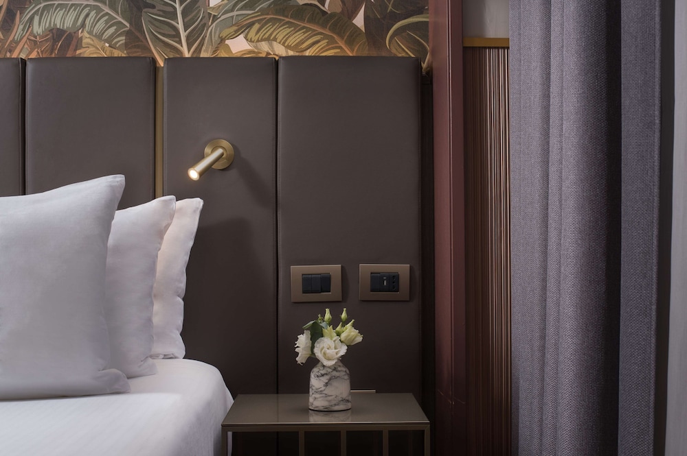 NH Collection Milano Touring — Hotel rooms in Milan, Lombardy