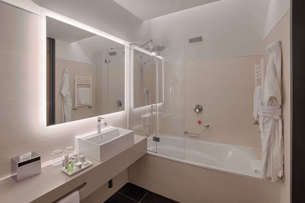 NH Collection Milano Touring — Hotel rooms in Milan, Lombardy