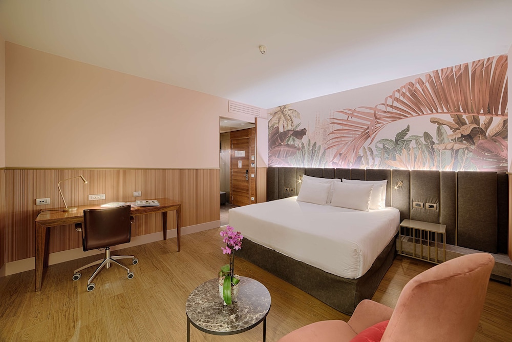 NH Collection Milano Touring — Hotel rooms in Milan, Lombardy
