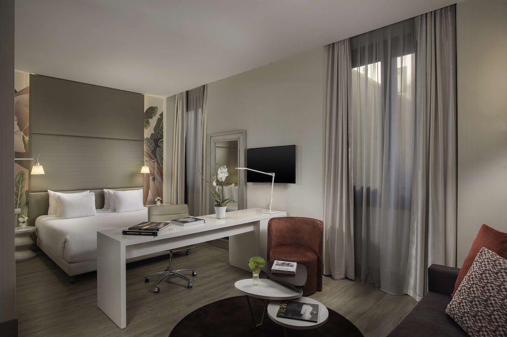 NH Collection Milano Touring — Hotel rooms in Milan, Lombardy
