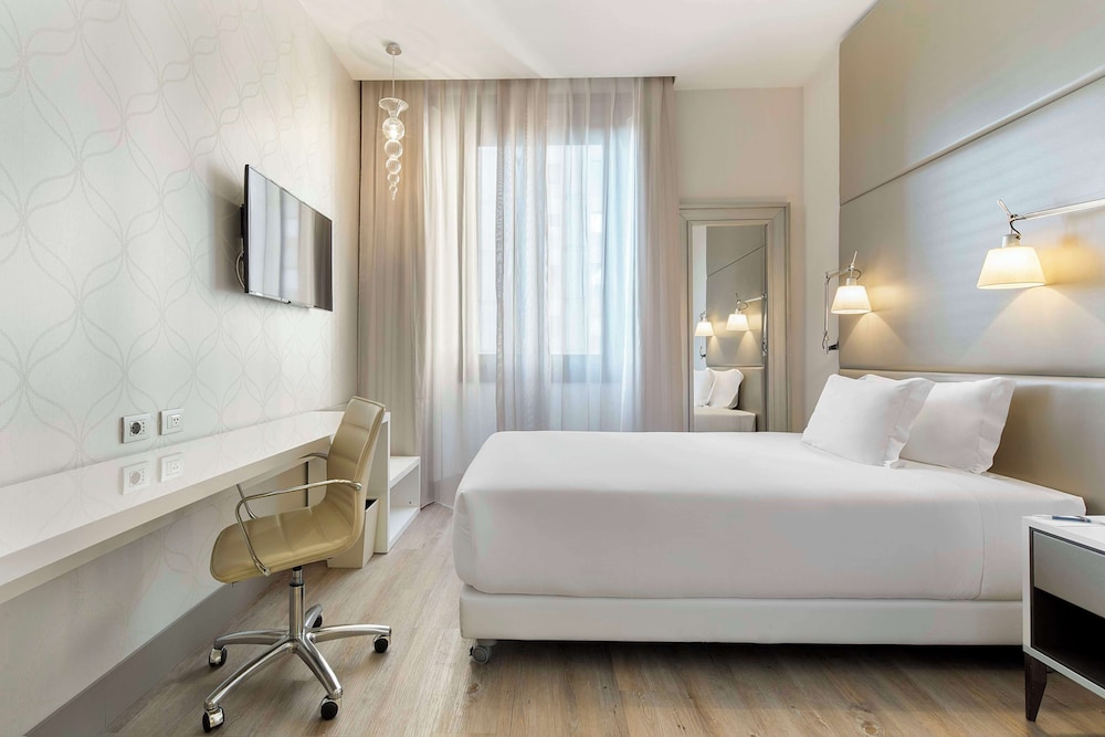 NH Collection Milano Touring — Hotel rooms in Milan, Lombardy